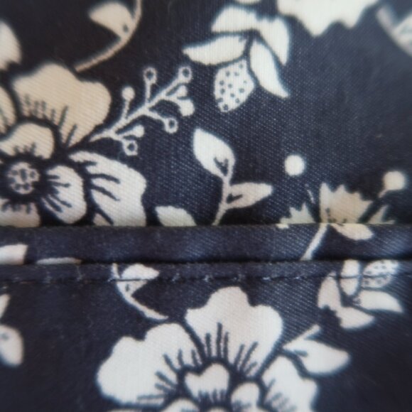 South Point Queen Size Navy & White Floral Pillowcase Pair - Picture 3 of 5